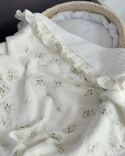 Muslin Knitted FLOWERS/White