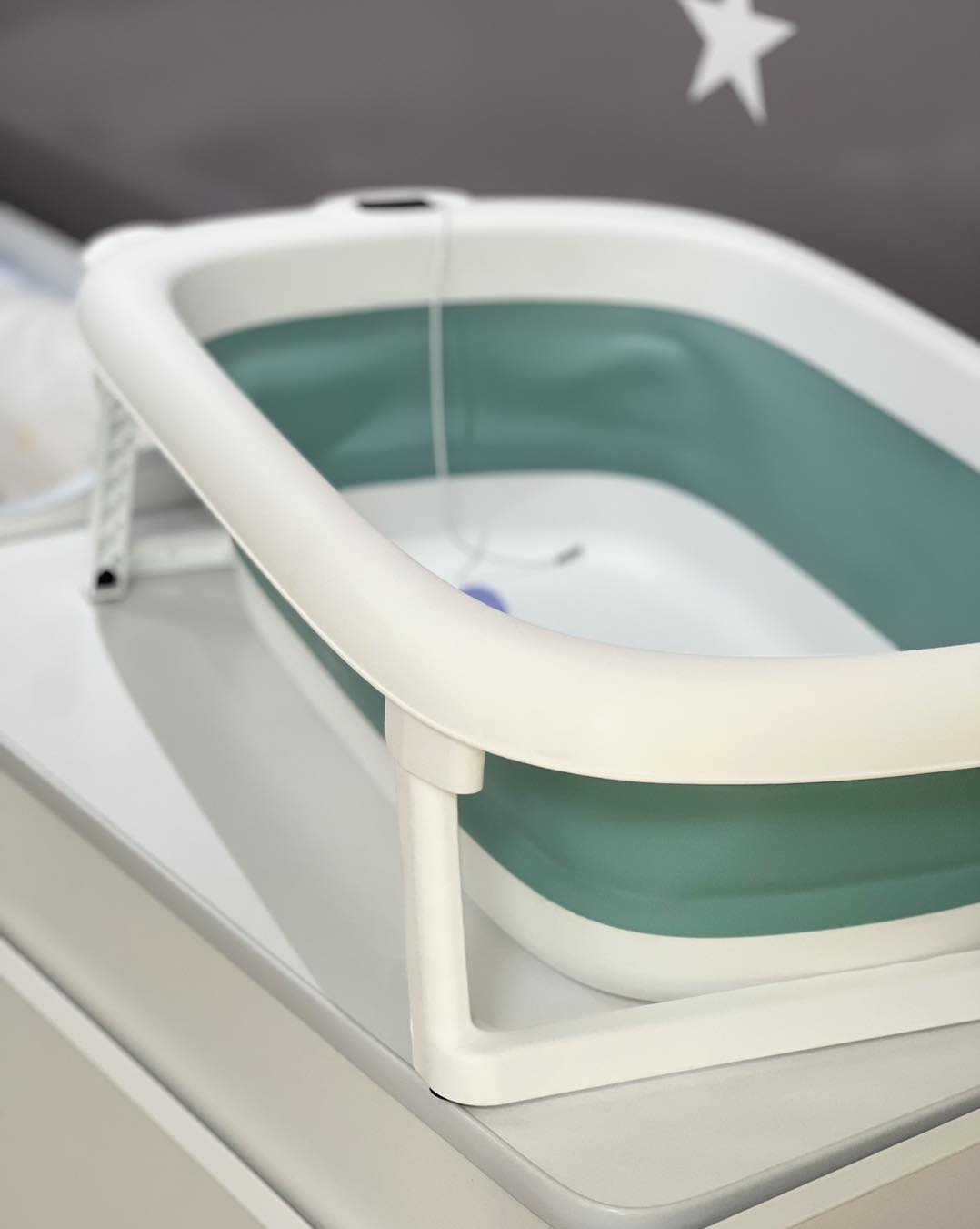 Nesta sklopiva kadica sa termometrom, Mint