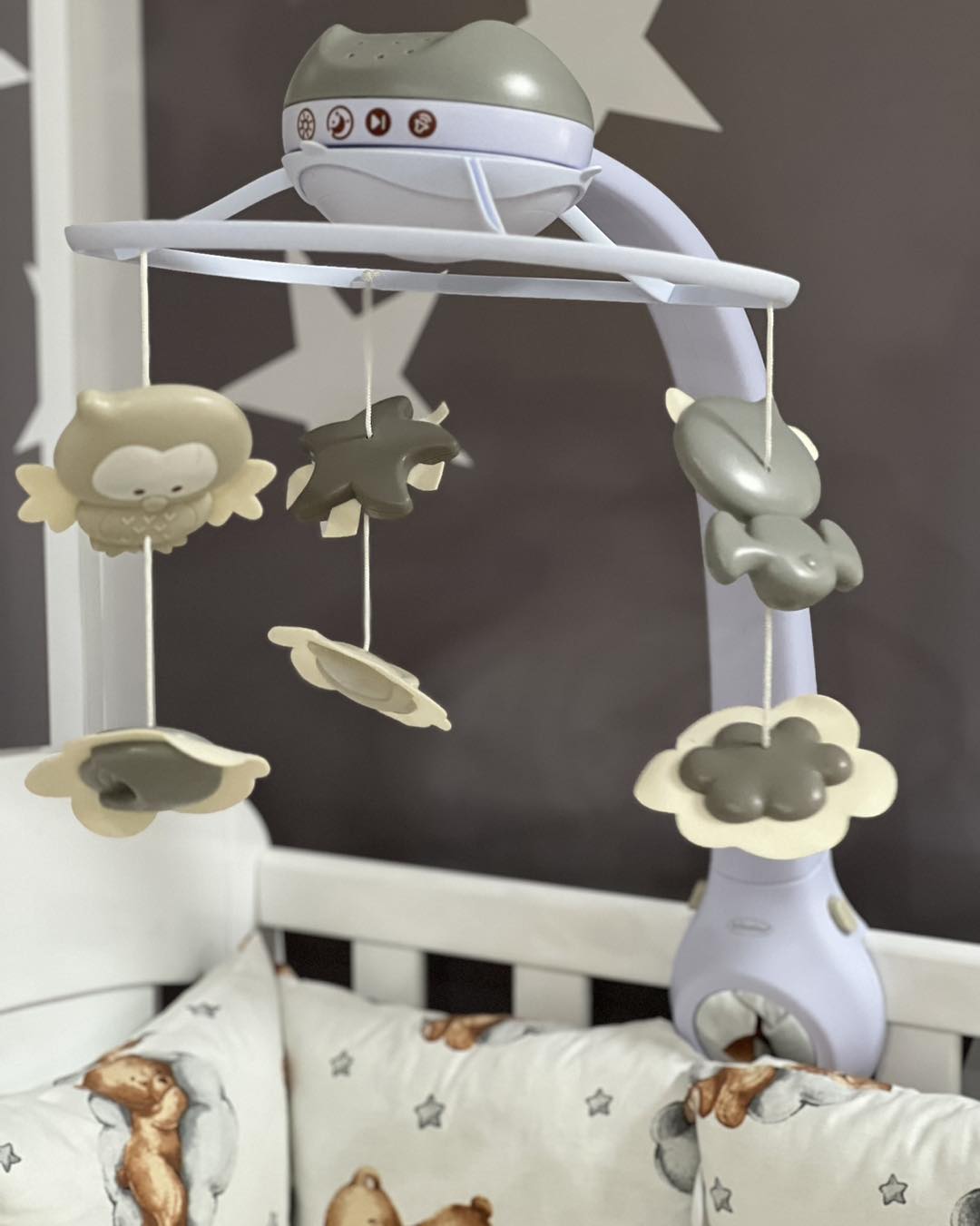 Infantino vrtuljak, Beige