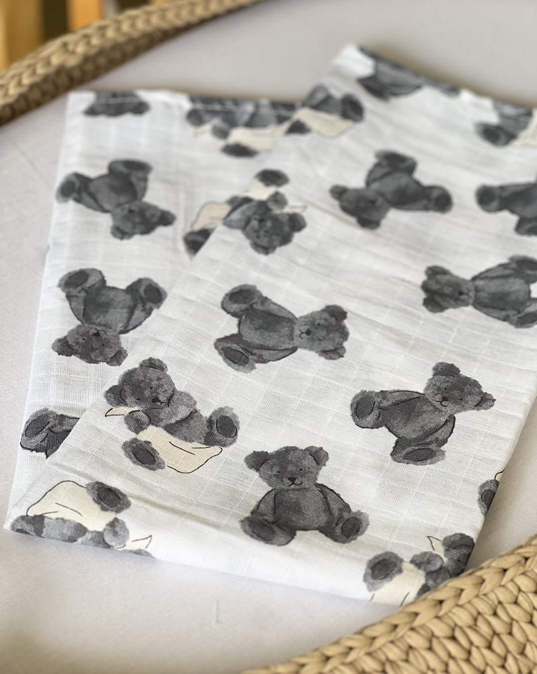 Tetra pelena, Teddy Grey