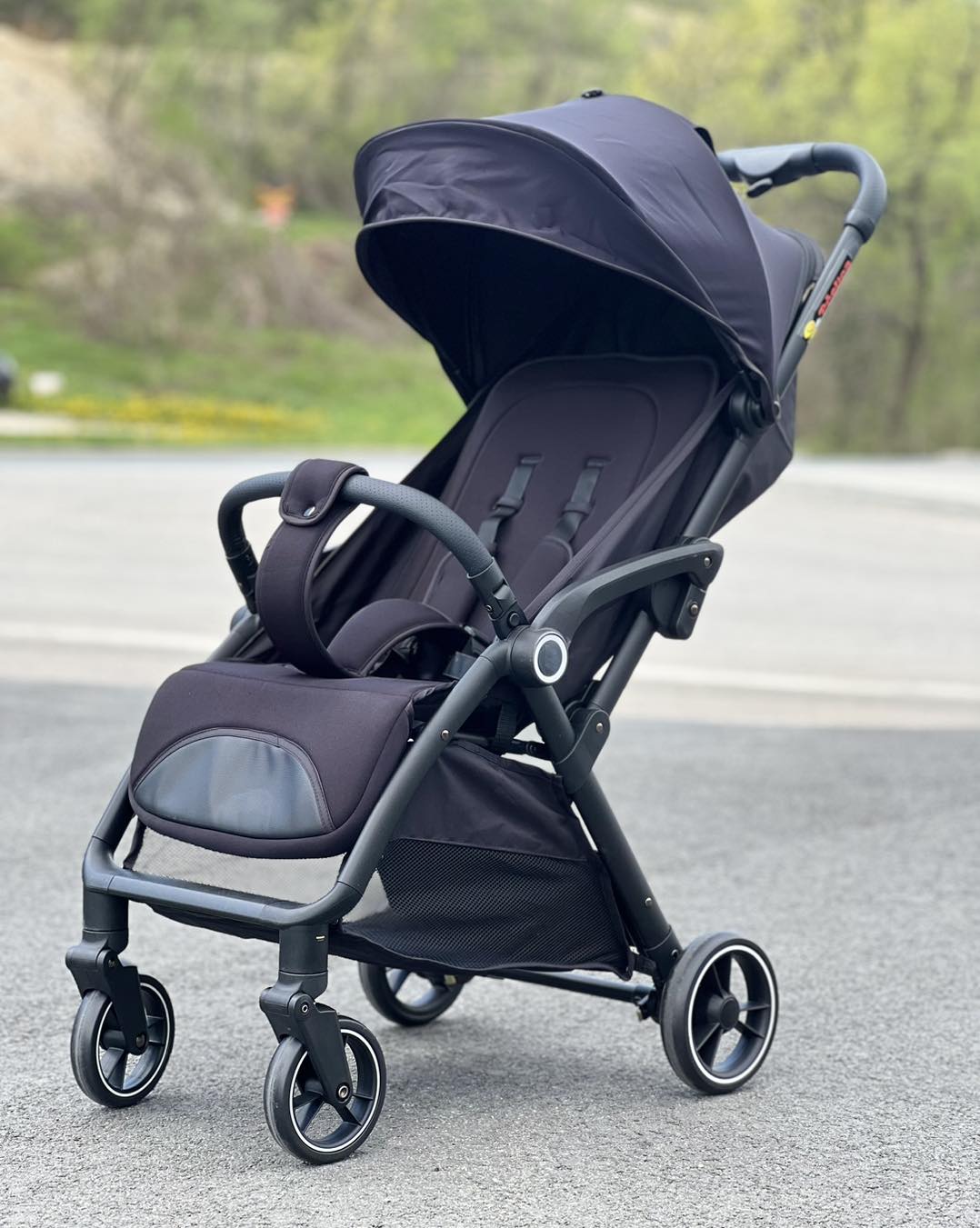 Pčelica autosklopiva kolica za bebe, Black
