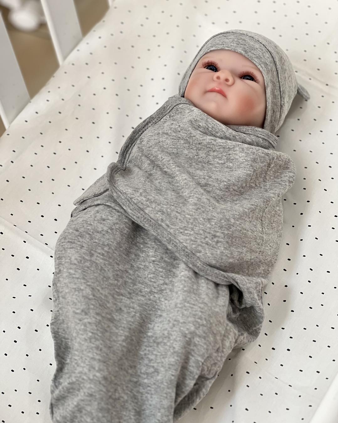 Smotuljak za povijanje bebe sa kapicom, Grey