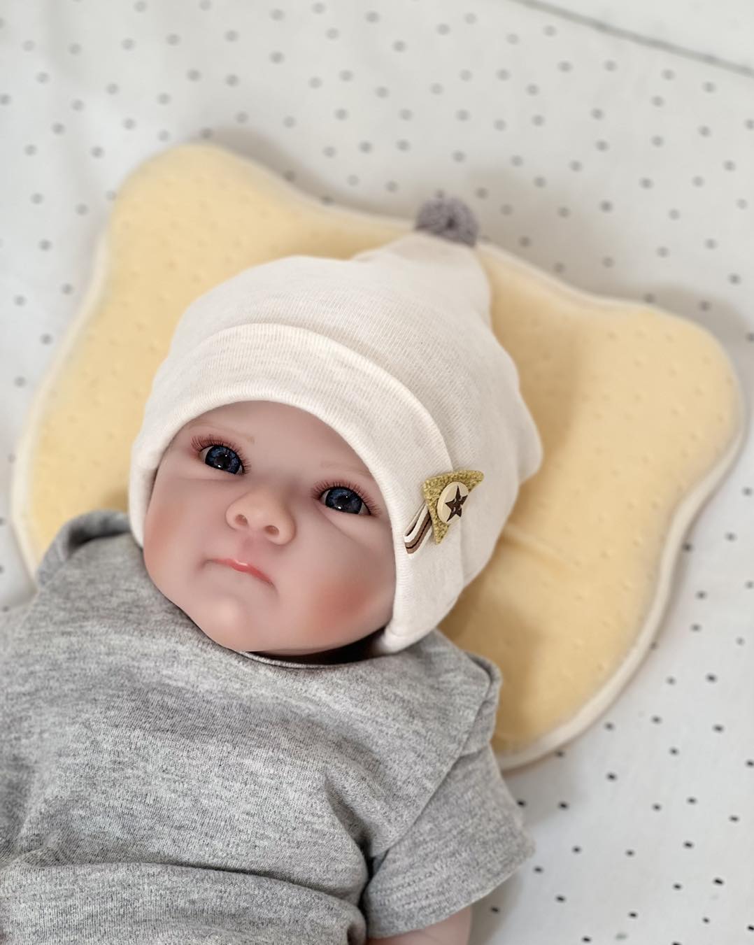 Jastuk za pravilno oblikovanje bebine glave, Žuti