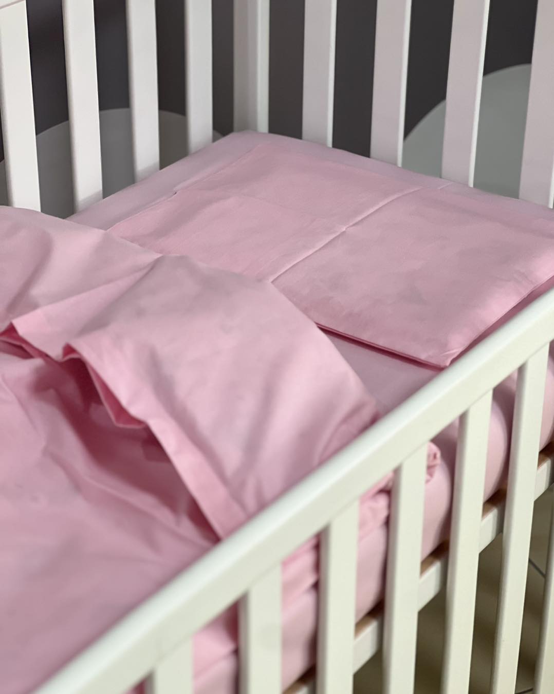 Set posteljine, Pink