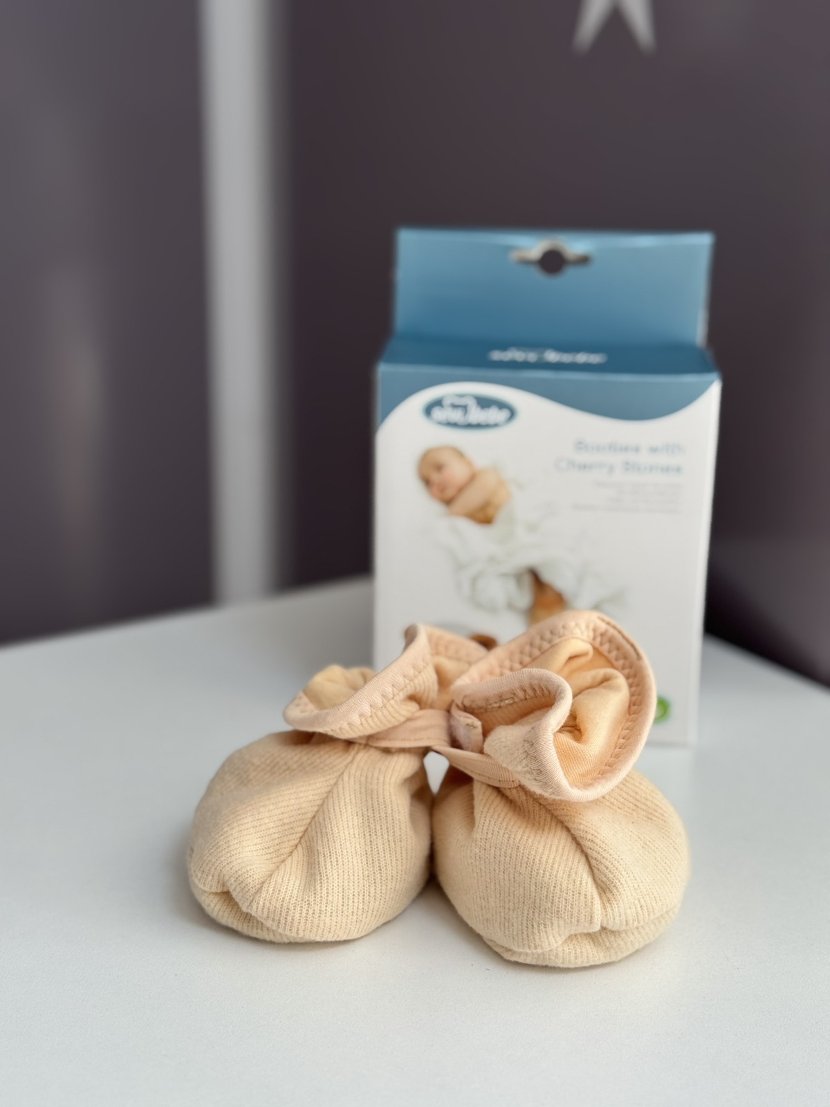 Baby čarape sa košticama od trešanja / Brown