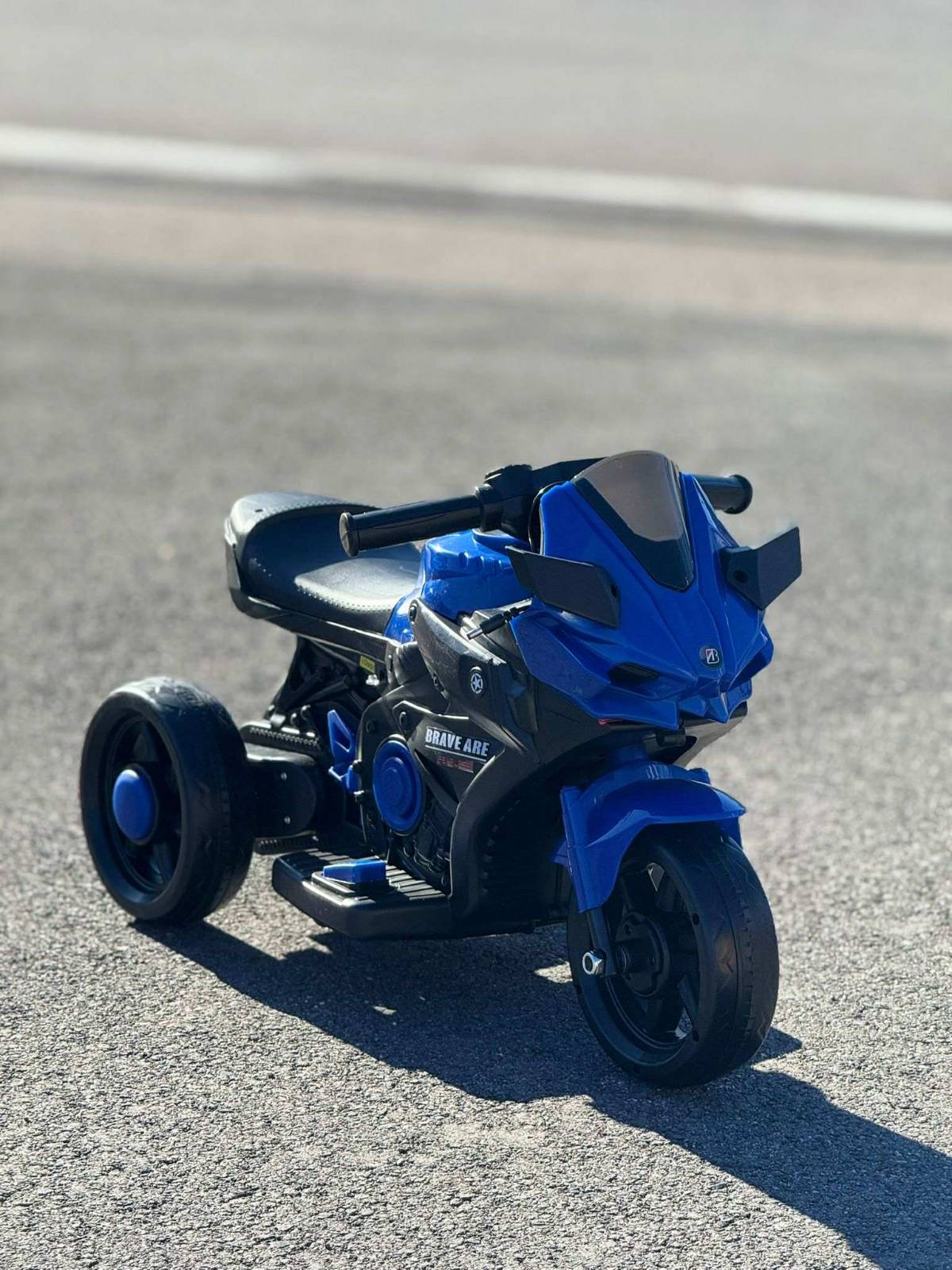 Motor na akumulator / Plavi