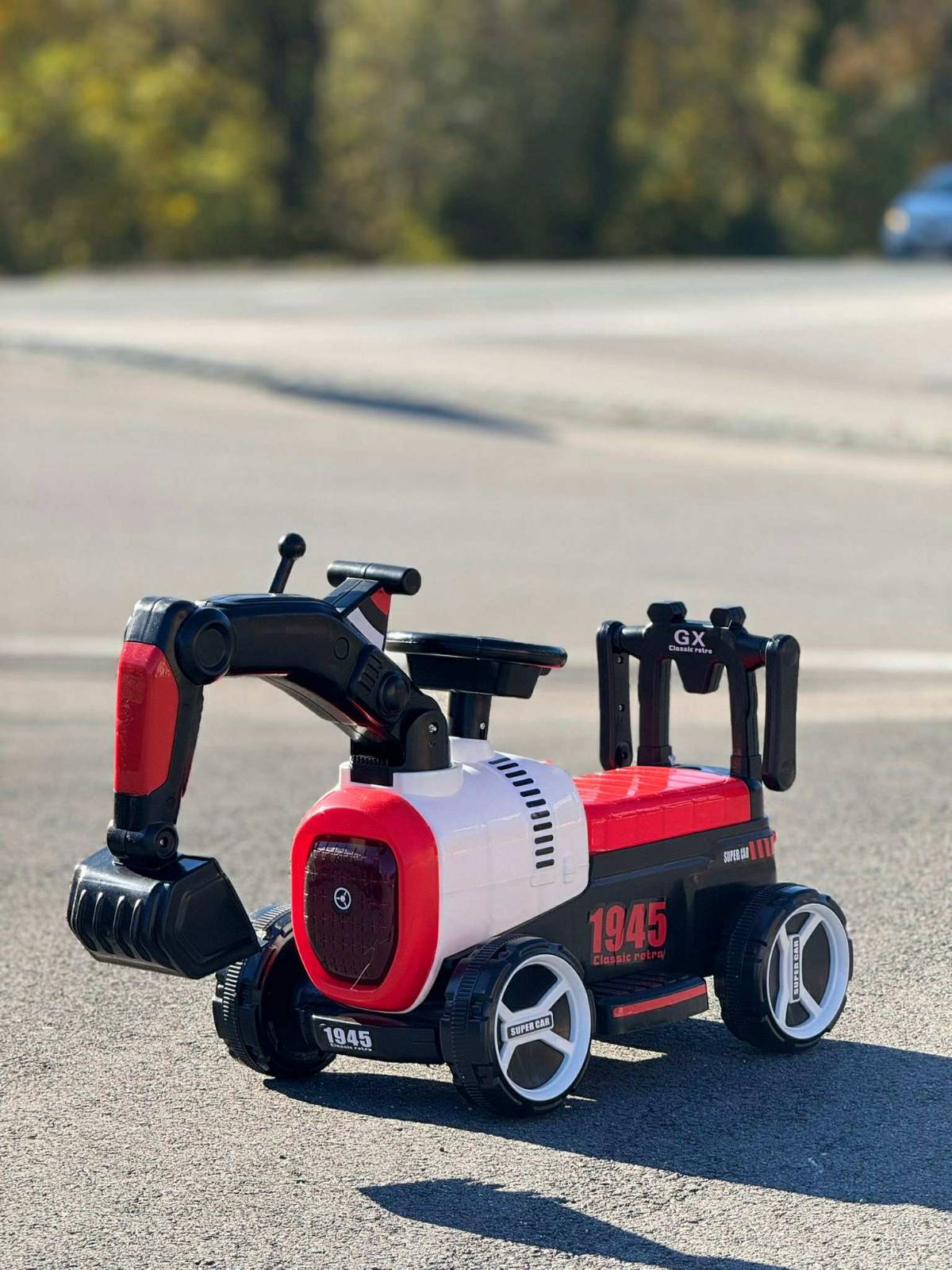 Bager na akumulator / Crveni