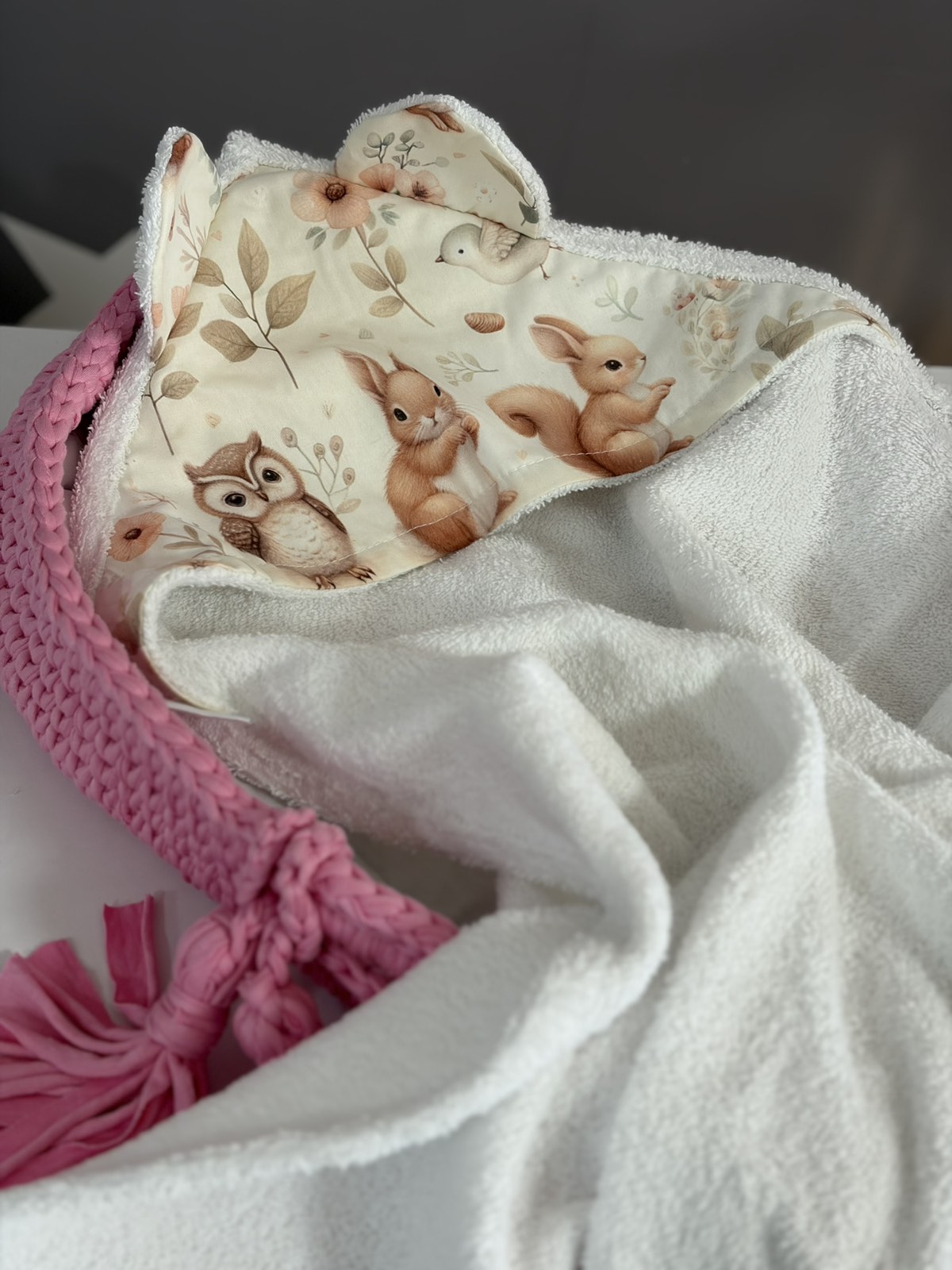 PČELICA PEŠKIR ZA BEBE/forest tale,beige