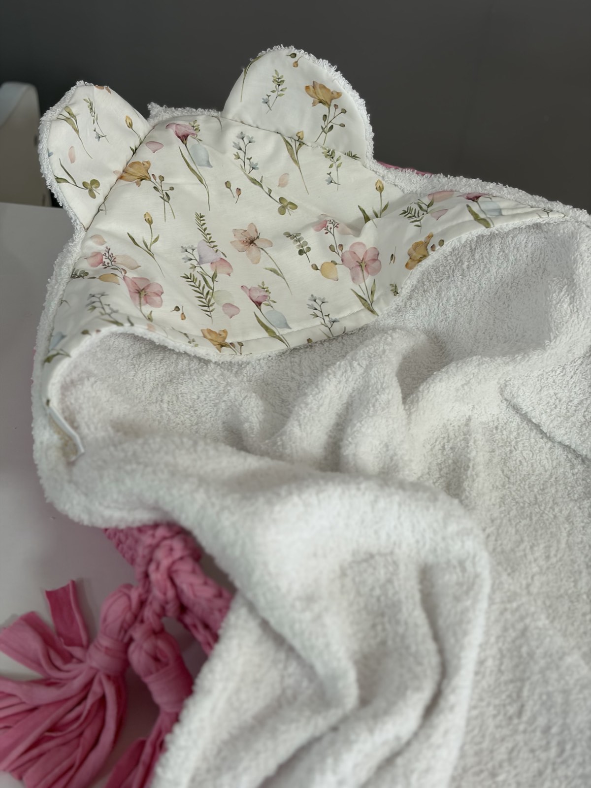 PČELICA PEŠKIR ZA BEBE/roses,pink