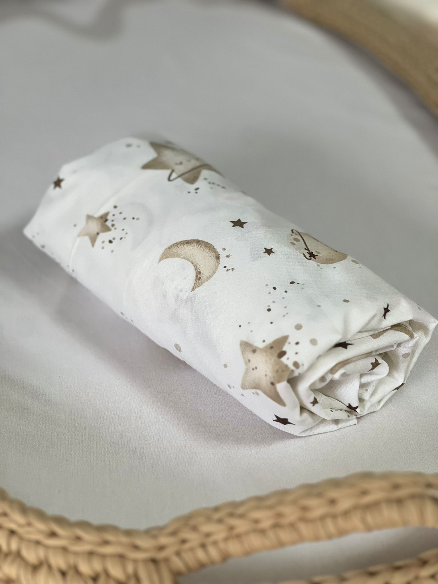 PČELICA PLAHTA NA GUMU/universe,beige 160*70