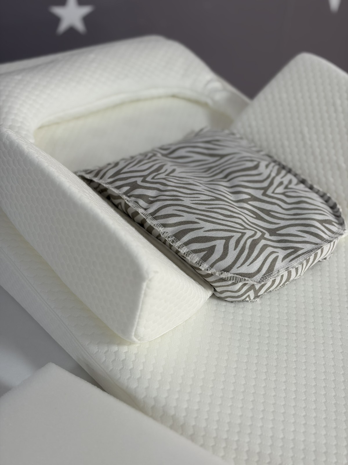 SEVI BEBE Multifunkcionalni pozicioner za bebe/Anti-reflux, Anti-pain/white