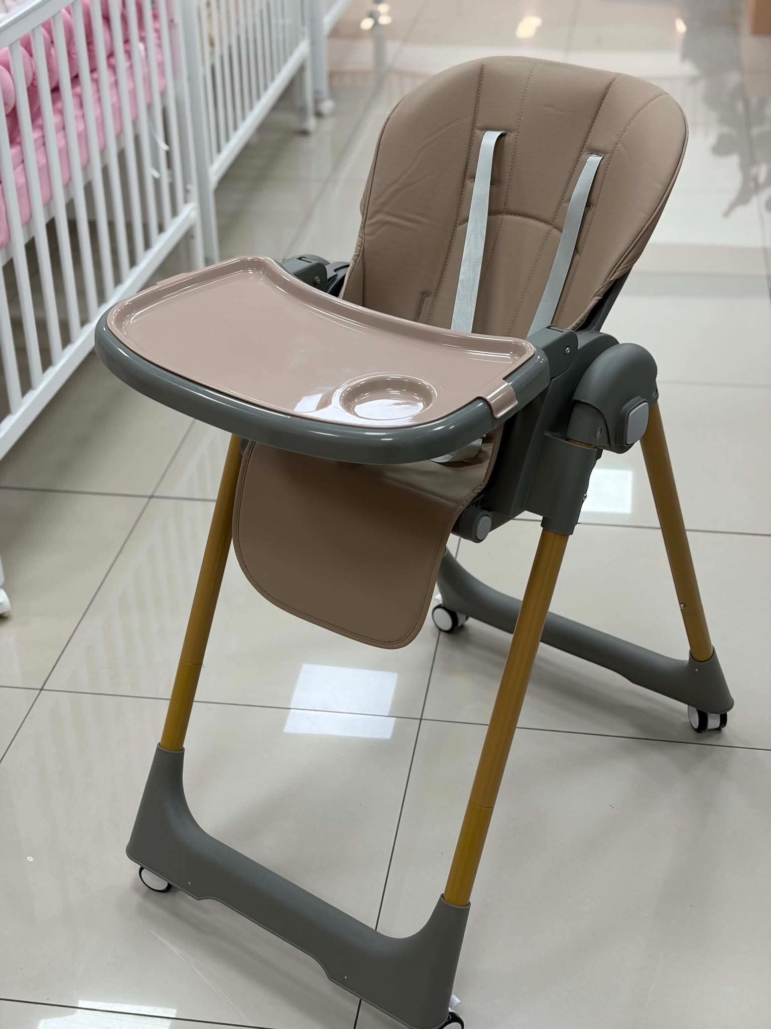 Pčelica Kidilo hranilica, Beige