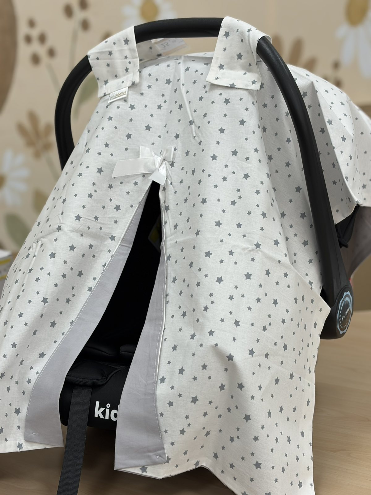 Pčelica prekrivač za nosiljku, Stars/Grey