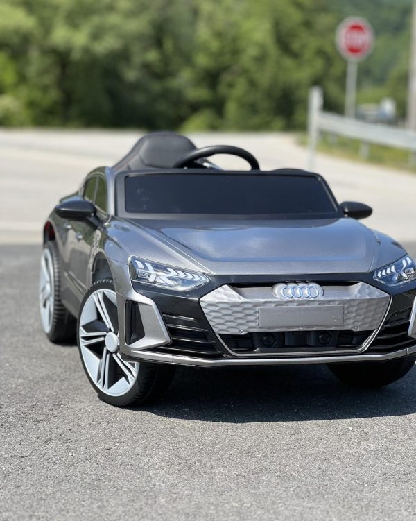 Auto na akumulator, Audi RS e-tron GT,Grey